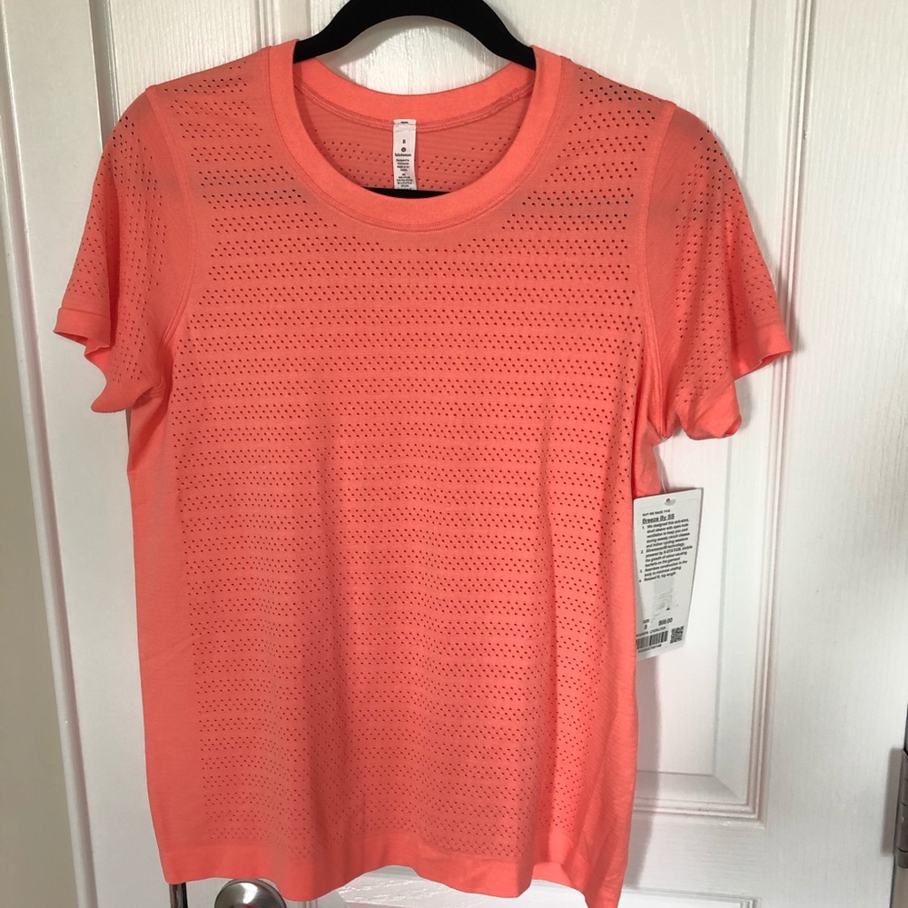 NWT Lululemon Breeze By Short Sleeve